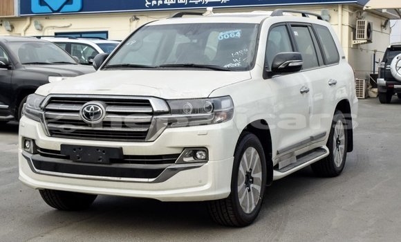 Buy Import Toyota Land Cruiser White Car in Import - Dubai in Bagmati Buy Import Toyota Land Cruiser White Car in Import - Dubai in Bagmati