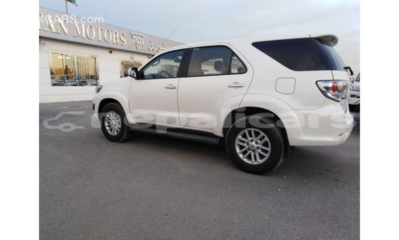 Buy Import Toyota Fortuner White Car in Import - Dubai in Bagmati Buy Import Toyota Fortuner White Car in Import - Dubai in Bagmati