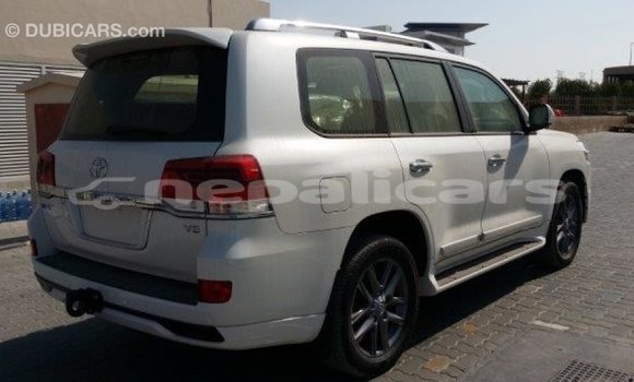 Buy Import Toyota Land Cruiser White Car in Import - Dubai in Bagmati Buy Import Toyota Land Cruiser White Car in Import - Dubai in Bagmati