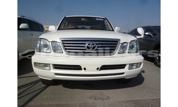 Buy Import Toyota Land Cruiser White Car in Import - Dubai in Bagmati Buy Import Toyota Land Cruiser White Car in Import - Dubai in Bagmati