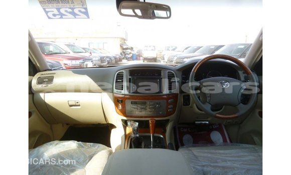 Buy Import Toyota Land Cruiser White Car in Import - Dubai in Bagmati Buy Import Toyota Land Cruiser White Car in Import - Dubai in Bagmati