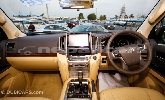 Buy Import Toyota Land Cruiser White Car in Import - Dubai in Bagmati Buy Import Toyota Land Cruiser White Car in Import - Dubai in Bagmati