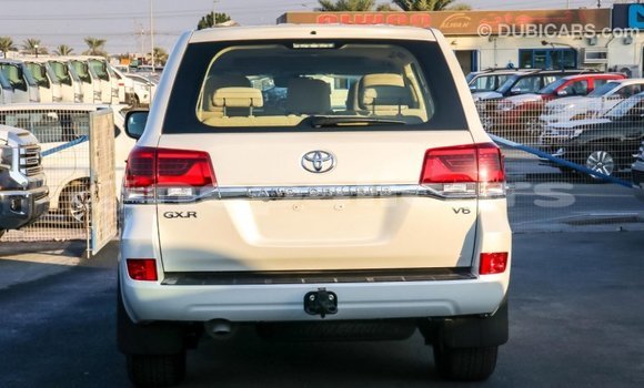 Buy Import Toyota Land Cruiser White Car in Import - Dubai in Bagmati Buy Import Toyota Land Cruiser White Car in Import - Dubai in Bagmati