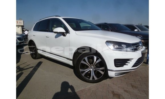 Buy Import Volkswagen Touareg White Car in Import - Dubai in Bagmati Buy Import Volkswagen Touareg White Car in Import - Dubai in Bagmati