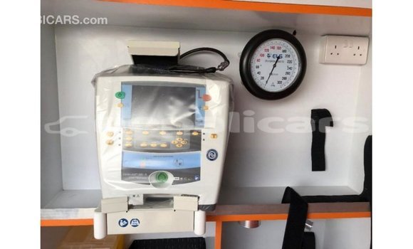 Buy Import Toyota Hiace White Car in Import - Dubai in Bagmati Buy Import Toyota Hiace White Car in Import - Dubai in Bagmati