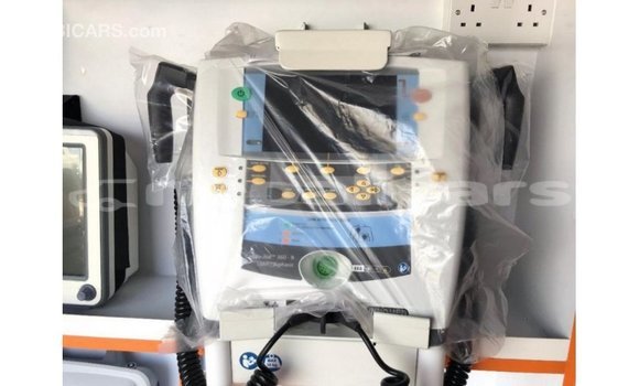 Buy Import Toyota Hiace White Car in Import - Dubai in Bagmati Buy Import Toyota Hiace White Car in Import - Dubai in Bagmati