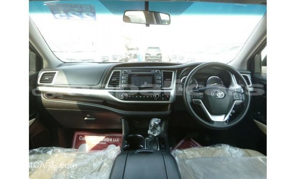 Buy Import Toyota Kluger White Car in Import - Dubai in Bagmati Buy Import Toyota Kluger White Car in Import - Dubai in Bagmati