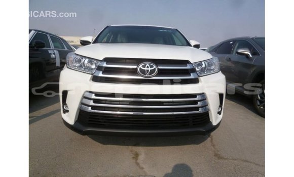 Buy Import Toyota Kluger White Car in Import - Dubai in Bagmati Buy Import Toyota Kluger White Car in Import - Dubai in Bagmati