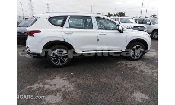 Buy Import Hyundai Santa Fe White Car in Import - Dubai in Bagmati Buy Import Hyundai Santa Fe White Car in Import - Dubai in Bagmati