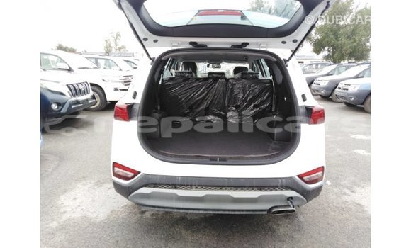 Buy Import Hyundai Santa Fe White Car in Import - Dubai in Bagmati Buy Import Hyundai Santa Fe White Car in Import - Dubai in Bagmati