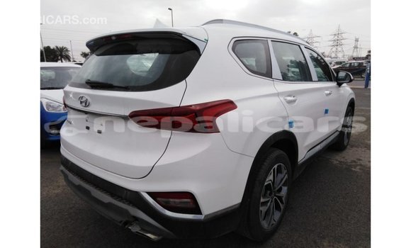 Buy Import Hyundai Santa Fe White Car in Import - Dubai in Bagmati Buy Import Hyundai Santa Fe White Car in Import - Dubai in Bagmati