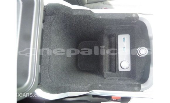 Buy Import Land Rover Range Rover Black Car in Import - Dubai in Bagmati Buy Import Land Rover Range Rover Black Car in Import - Dubai in Bagmati