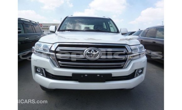 Buy Import Toyota Land Cruiser White Car in Import - Dubai in Bagmati Buy Import Toyota Land Cruiser White Car in Import - Dubai in Bagmati
