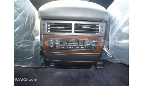 Buy Import Toyota Land Cruiser White Car in Import - Dubai in Bagmati Buy Import Toyota Land Cruiser White Car in Import - Dubai in Bagmati