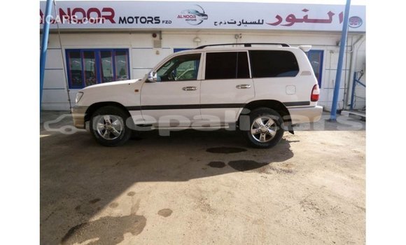 Buy Import Toyota Land Cruiser White Car in Import - Dubai in Bagmati Buy Import Toyota Land Cruiser White Car in Import - Dubai in Bagmati