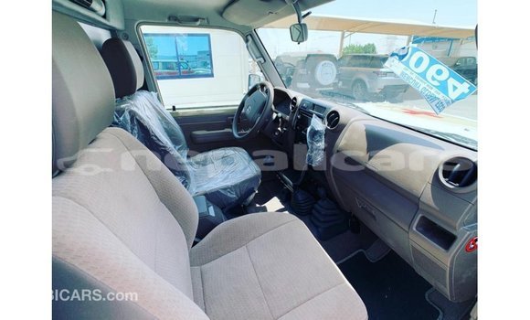 Buy Import Toyota Land Cruiser Beige Car in Import - Dubai in Bagmati Buy Import Toyota Land Cruiser Beige Car in Import - Dubai in Bagmati