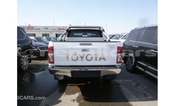 Buy Import Toyota Hilux White Car in Import - Dubai in Bagmati Buy Import Toyota Hilux White Car in Import - Dubai in Bagmati