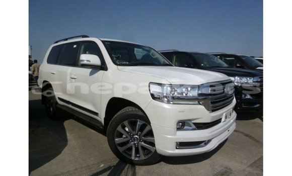 Buy Import Toyota Land Cruiser White Car in Import - Dubai in Bagmati Buy Import Toyota Land Cruiser White Car in Import - Dubai in Bagmati