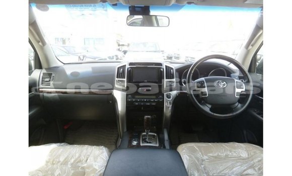 Buy Import Toyota Land Cruiser Other Car in Import - Dubai in Bagmati Buy Import Toyota Land Cruiser Other Car in Import - Dubai in Bagmati