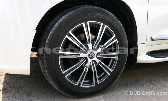 Buy Import Toyota Land Cruiser White Car in Import - Dubai in Bagmati Buy Import Toyota Land Cruiser White Car in Import - Dubai in Bagmati