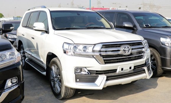 Buy Import Toyota Land Cruiser White Car in Import - Dubai in Bagmati Buy Import Toyota Land Cruiser White Car in Import - Dubai in Bagmati