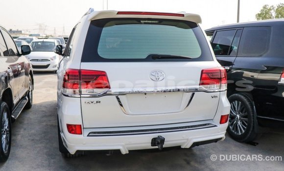 Buy Import Toyota Land Cruiser White Car in Import - Dubai in Bagmati Buy Import Toyota Land Cruiser White Car in Import - Dubai in Bagmati