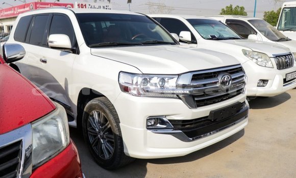 Buy Import Toyota Land Cruiser White Car in Import - Dubai in Bagmati Buy Import Toyota Land Cruiser White Car in Import - Dubai in Bagmati