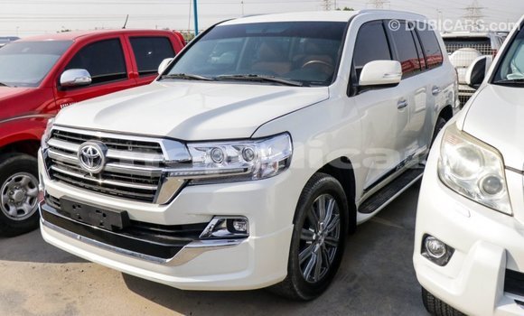 Buy Import Toyota Land Cruiser White Car in Import - Dubai in Bagmati Buy Import Toyota Land Cruiser White Car in Import - Dubai in Bagmati