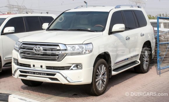 Buy Import Toyota Land Cruiser White Car in Import - Dubai in Bagmati Buy Import Toyota Land Cruiser White Car in Import - Dubai in Bagmati