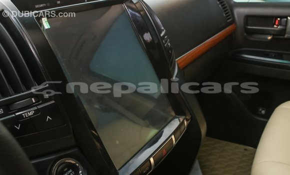 Buy Import Toyota Land Cruiser White Car in Import - Dubai in Bagmati Buy Import Toyota Land Cruiser White Car in Import - Dubai in Bagmati