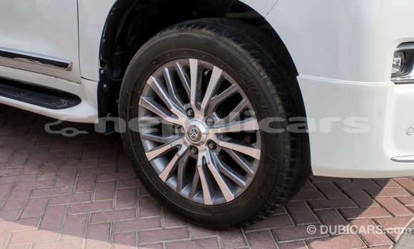 Buy Import Toyota Land Cruiser White Car in Import - Dubai in Bagmati Buy Import Toyota Land Cruiser White Car in Import - Dubai in Bagmati