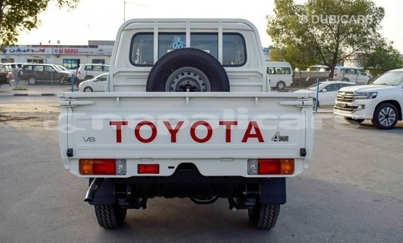 Buy Import Toyota Land Cruiser White Car in Import - Dubai in Bagmati Buy Import Toyota Land Cruiser White Car in Import - Dubai in Bagmati