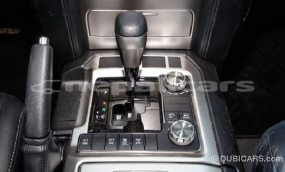 Buy Import Toyota Land Cruiser White Car in Import - Dubai in Bagmati Buy Import Toyota Land Cruiser White Car in Import - Dubai in Bagmati
