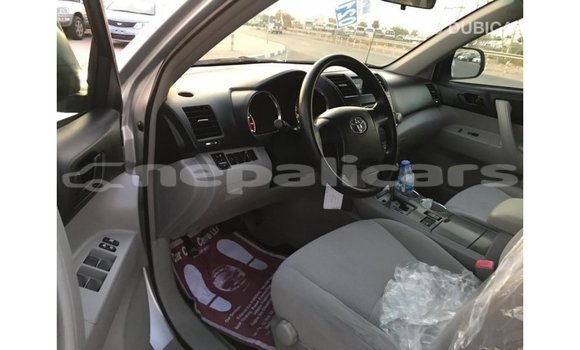 Buy Import Toyota Highlander Other Car in Import - Dubai in Bagmati Buy Import Toyota Highlander Other Car in Import - Dubai in Bagmati