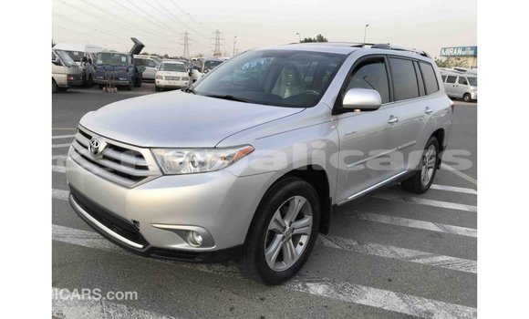 Buy Import Toyota Highlander Other Car in Import - Dubai in Bagmati Buy Import Toyota Highlander Other Car in Import - Dubai in Bagmati