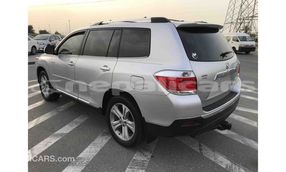 Buy Import Toyota Highlander Other Car in Import - Dubai in Bagmati Buy Import Toyota Highlander Other Car in Import - Dubai in Bagmati