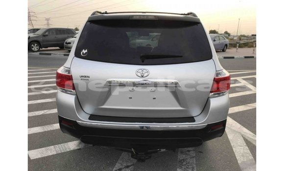Buy Import Toyota Highlander Other Car in Import - Dubai in Bagmati Buy Import Toyota Highlander Other Car in Import - Dubai in Bagmati