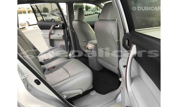 Buy Import Toyota Highlander Other Car in Import - Dubai in Bagmati Buy Import Toyota Highlander Other Car in Import - Dubai in Bagmati