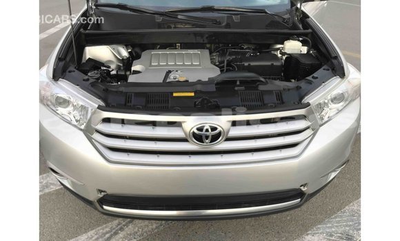 Buy Import Toyota Highlander Other Car in Import - Dubai in Bagmati Buy Import Toyota Highlander Other Car in Import - Dubai in Bagmati