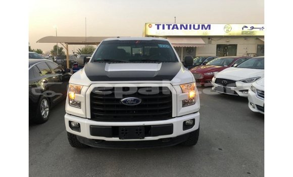 Buy Import Ford V8 White Car in Import - Dubai in Bagmati Buy Import Ford V8 White Car in Import - Dubai in Bagmati