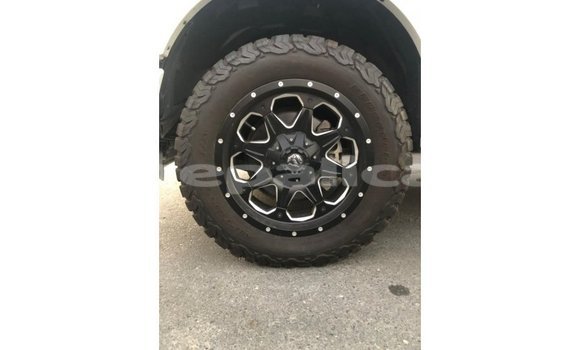 Buy Import Ford V8 White Car in Import - Dubai in Bagmati Buy Import Ford V8 White Car in Import - Dubai in Bagmati