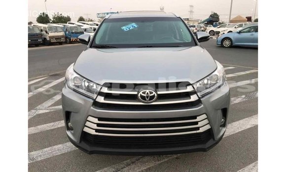 Buy Import Toyota Highlander Other Car in Import - Dubai in Bagmati Buy Import Toyota Highlander Other Car in Import - Dubai in Bagmati