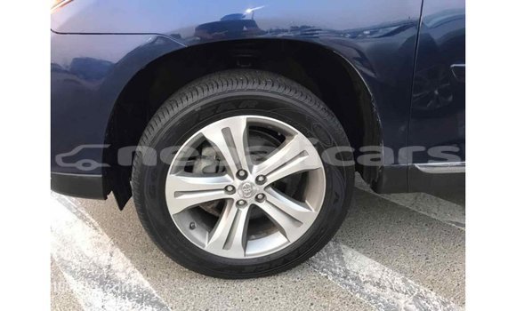 Buy Import Toyota Highlander Blue Car in Import - Dubai in Bagmati Buy Import Toyota Highlander Blue Car in Import - Dubai in Bagmati