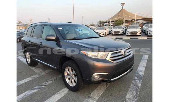 Buy Import Toyota Highlander Other Car in Import - Dubai in Bagmati Buy Import Toyota Highlander Other Car in Import - Dubai in Bagmati
