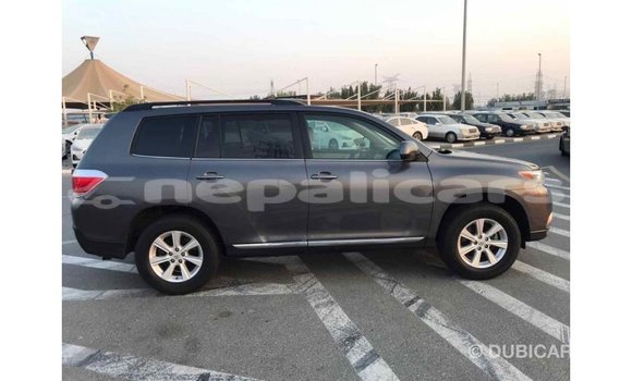 Buy Import Toyota Highlander Other Car in Import - Dubai in Bagmati Buy Import Toyota Highlander Other Car in Import - Dubai in Bagmati