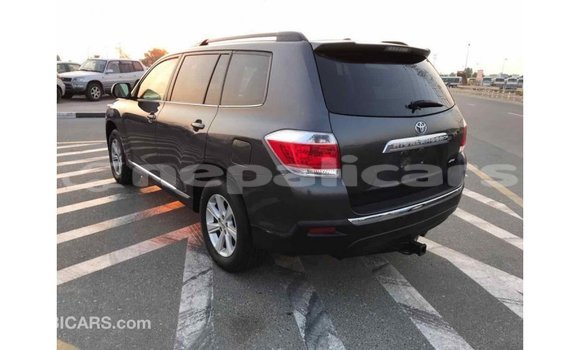 Buy Import Toyota Highlander Other Car in Import - Dubai in Bagmati Buy Import Toyota Highlander Other Car in Import - Dubai in Bagmati