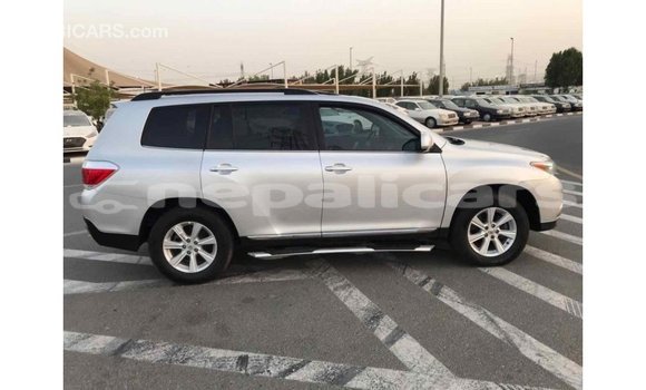 Buy Import Toyota Highlander Other Car in Import - Dubai in Bagmati Buy Import Toyota Highlander Other Car in Import - Dubai in Bagmati