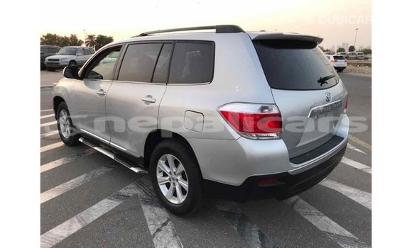Buy Import Toyota Highlander Other Car in Import - Dubai in Bagmati Buy Import Toyota Highlander Other Car in Import - Dubai in Bagmati