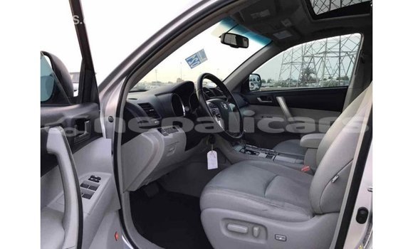 Buy Import Toyota Highlander Other Car in Import - Dubai in Bagmati Buy Import Toyota Highlander Other Car in Import - Dubai in Bagmati