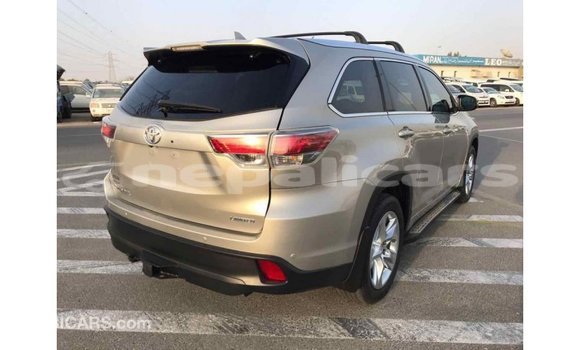 Buy Import Toyota Highlander Beige Car in Import - Dubai in Bagmati Buy Import Toyota Highlander Beige Car in Import - Dubai in Bagmati